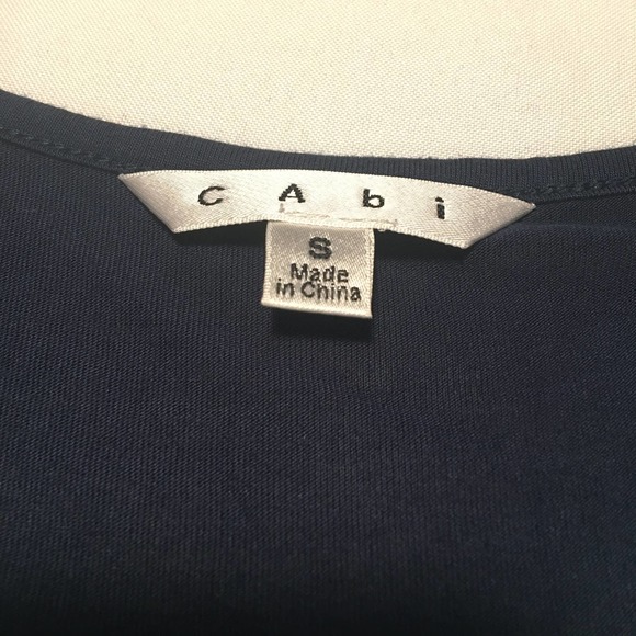 Cabi Keyhole Crossover Loose Fit Sleeveless Shirt - Picture 7 of 11